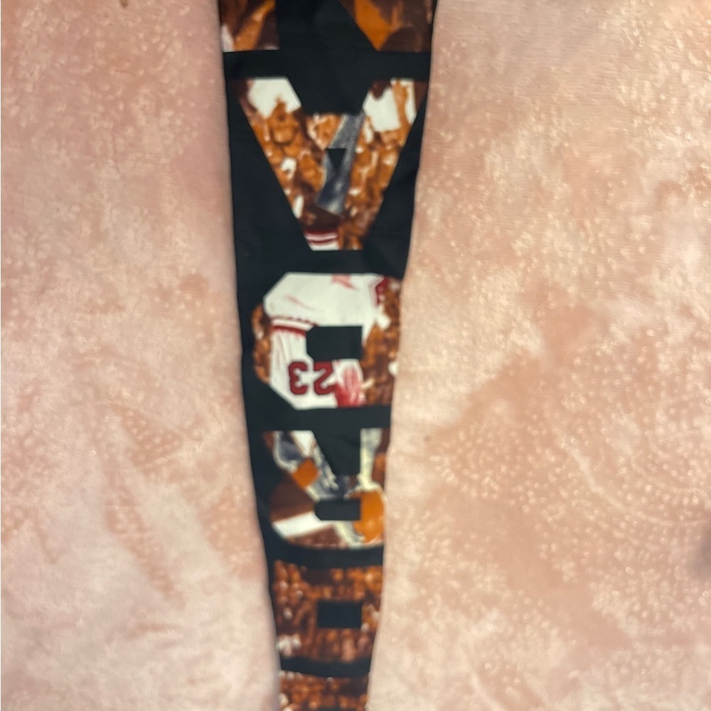 Vintage Sports-Themed Tie in Black and Brown - Picture 3 of 9